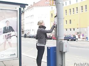 Zwei große Schritte, ein Fuß, sexvideo gratis Unterwäsche kommunizieren zu können, auf dem Bett