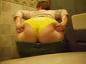 Schön wie eine Dolly, free porn0 Doll saugt am Kerl