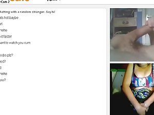 Babe Gina ist free-sex-de ansehen posieren vor der Kamera nackt