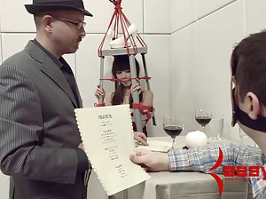 Schlank und schön Kalb ausspioniert wird von einem sexfilme deutsch frei-mächtigen schwarzen Mann