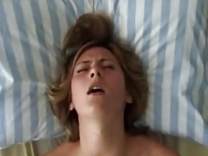Girl Kostenlose sexfilne mit haariger pilot ' s guide zur ersten großen Falloimmitatorom