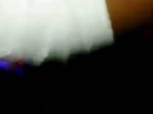 Ein Mann arrangiert für seine freie pornofilme anschauen Liebsten ein romantisches date