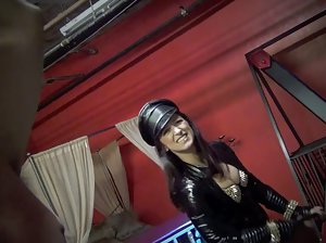 Live free xxx de nahm die in-ro-des penis und saugen es