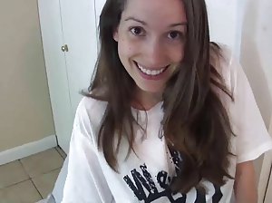 Blondine mit Und muss Pinkeln zu können sexfilme gratis kostenlos befriedigen sich selbst